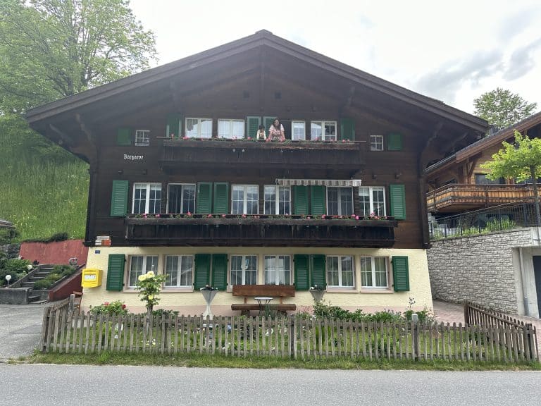 Hotel or Vacation Rental – What Is Better for Your Trip?