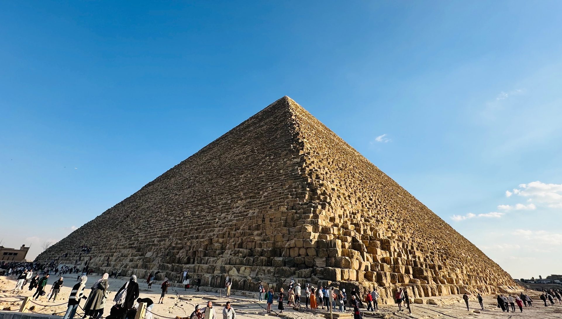 Less Crowd at the Pyramid in Winter - Best time to travel